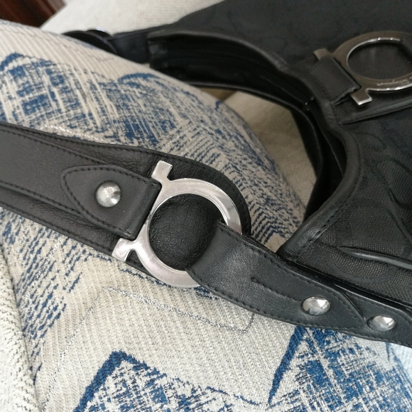 Salvatore Ferragamo shoulder bag - Picture 14 of 15